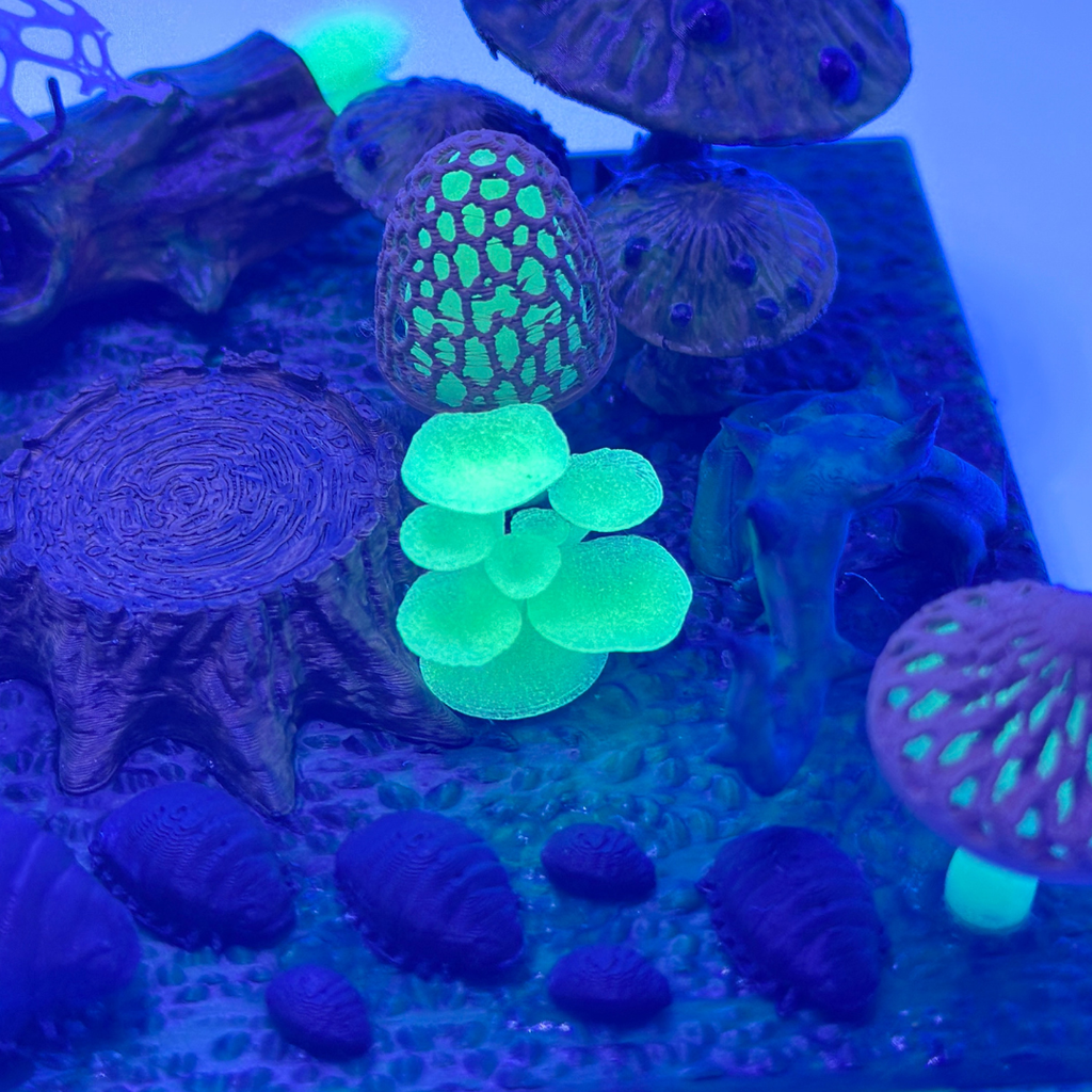 Glow-in-the-Dark Mushroom – Model 2